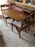 DUNCAN PHYFE TABLE & CHAIRS