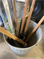 MISC. YARD TOOLS IN GARBAGE CAN