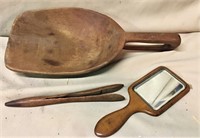 Wood Shaker Scoop, Mirror,Clothes Pin