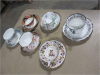 Teacups and saucers - excellent condition