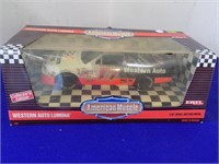 American Muscle West Auto Lumina 1/18 Die Cast