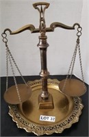 Brass Balance Scale w/ Filigree Tray