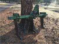 JOHN DEERE 3 SHANK CHISEL PLOW