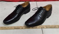 Men's Clark's Tilden cap  Dress Shoe size 9