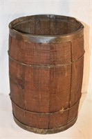 ANTIQUE NAIL KEG ! -D   GREAT LOOK !