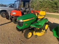 John Deere X320 lawn tractor, 48" deck
