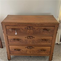 Antique Chest of drawers.