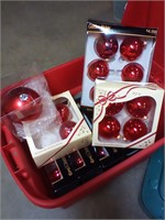 Ornaments red  37 count tote