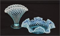 2 pcs Aqua Opalescent Hopnail Glass