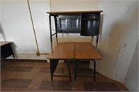 3- School Desks