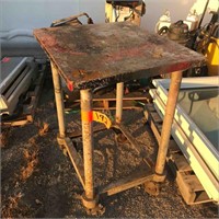 Heaven Duty Metal Table