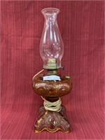 Amber pattern glass oil lamp with chimney
