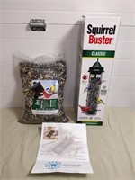 gift certificate & basket with bird feeder & feed