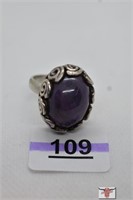 Sterling Silver Ring w/Purple Stone Size 7