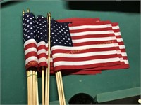Box lot of US yard flags