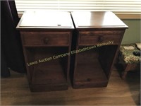 2 wood end tables w/ single drawer