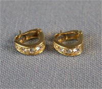 Pair 18K (.750) Yellow Gold Diamond Earrings