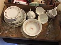 Dishes, bowls & glasses