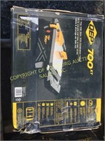 NEW QEP 700XT 7" TILE WET SAW W/ EXTENSION TABLE