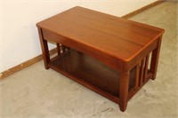 Mission Style Coffee Table w/Telescoping Table Top