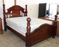Knotty Pine  Queen Bed
