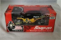 1937 Ford Delivery Snap On Car - 1:24 Scale