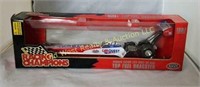 Top Fuel Carquest Dragster - 1:24 Scale
