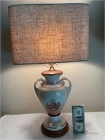 VINTAGE TABLE LAMP