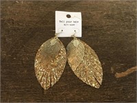 Gold Glitter/Leaf Earrings from Eclectic Ruby Red