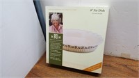 NEW PD Paula Deen 9in Pie Dish