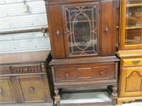 Ornate Vintage Bernhardt China Cabinet -37x65x15