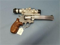 Smith & Wesson 610 Revolver