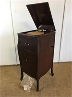 Antique Victor Victrola No. 2 VV-X-  344757