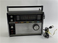 VTG Soundesign Battery/Electric Radio