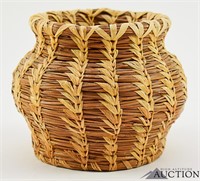 Native American Lonesome Pine Needle Basket