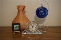 Decorative group: Diffuser, clock, art