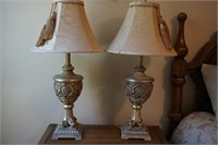 Pair nightstand or buffet lamps