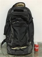 Mountain Equip.Co-Op luggage/backpack
