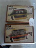 2 TYCO TRAIN ACCESSORIES