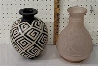 2 vases