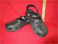 Croc Shoes Size 7