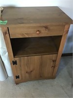 wood cupboard 22x32x16