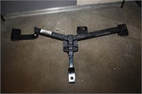 Trailer Hitch, Centre to Centre 43"