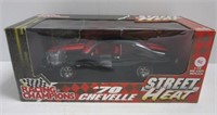 Racing Champions Street Heat 1970 Chevelle 1:18