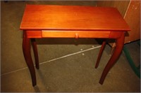 Lovely Hall Table 28 x 12 x 28H