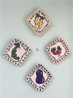 4 Assorted Vegtable Hanging Plates