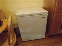 Small e-Wave chest Freezer