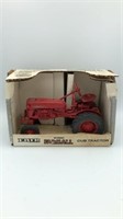 Ertl 1/16 McCormick Farmall Cub Tractor