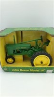 Ertl 1/16 John Deere Model H Tractor