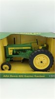 Ertl 1/16 John Deere 620 Tractor